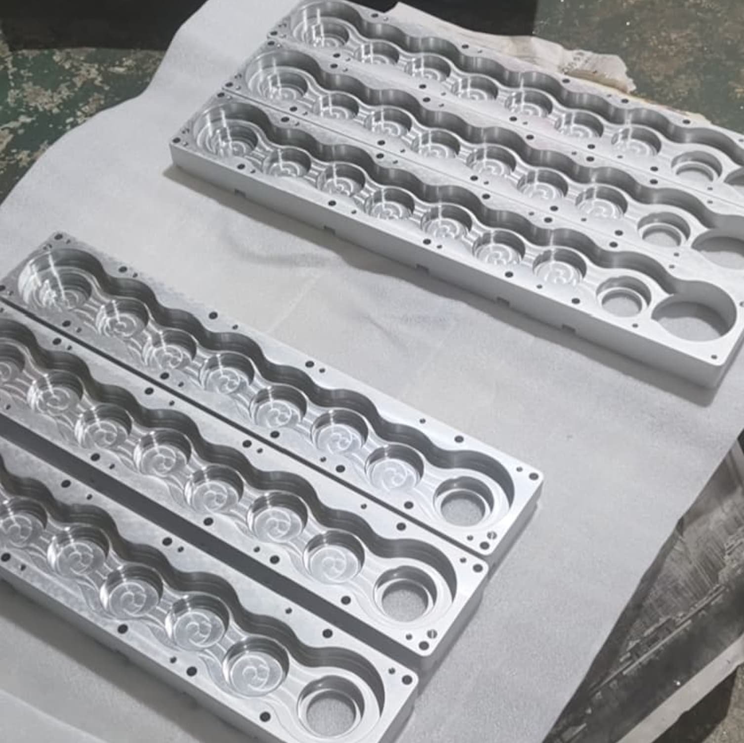 132 precision cnc machined aluminum parts